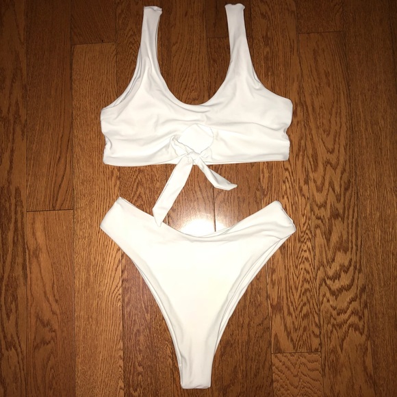 white knot bikini